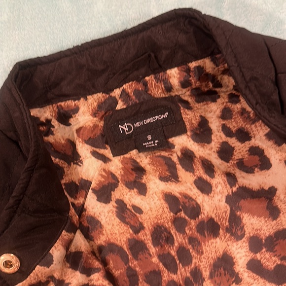 Brand New “New Directions” Black/Leopard Vest - Picture 2 of 8